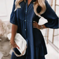Sommerkleid mit Rüschenbesatz und V-Ausschnitt – Leichter Denim-Look