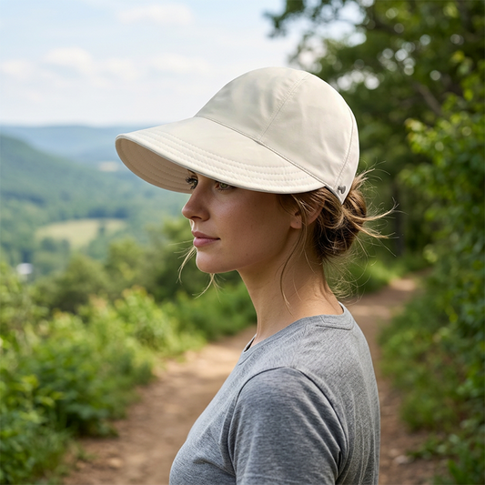 👒 Andningsbar Solhatt med Hästsvansöppning – UPF 50+ Skydd, Justerbart Band & Strukturbevarande Design 🏖️